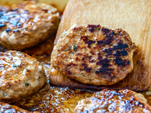 CleanFoodCrush-Healthy-Recipe-Homemade-Turkey-Sausage-300x300 (1)